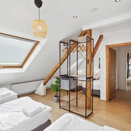 דירה Stylish & Relaxing Penthouse ~ Workspace ~ Parking *