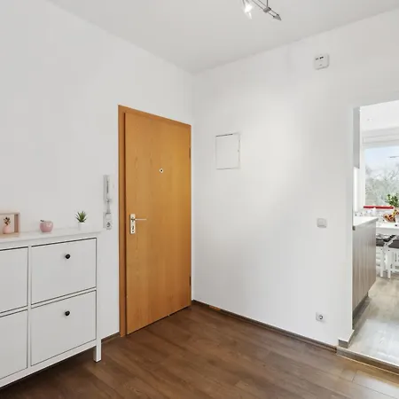 Stylish & Relaxing Penthouse ~ Workspace ~ Parking