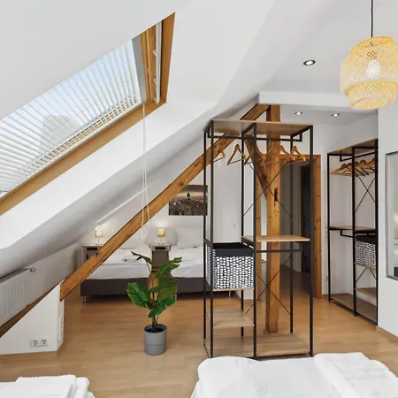 Stylish & Relaxing Penthouse ~ Workspace ~ Parking * Гельзенкирхен