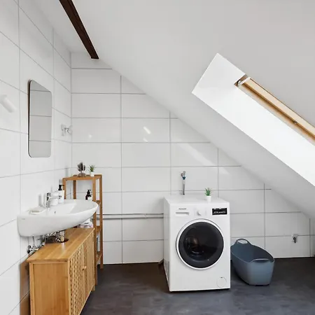 Stylish & Relaxing Penthouse ~ Workspace ~ Parking דירה *
