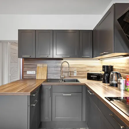 Apartament Stylish & Relaxing Penthouse ~ Workspace ~ Parking *