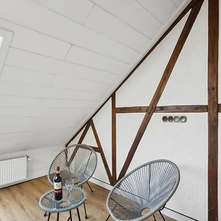 Stylish & Relaxing Penthouse ~ Workspace ~ Parking