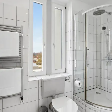 Stylish & Relaxing Penthouse ~ Workspace ~ Parking * גלזנקירכן