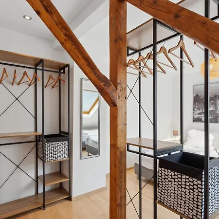 Stylish & Relaxing Penthouse ~ Workspace ~ Parking Апартаменты Гельзенкирхен