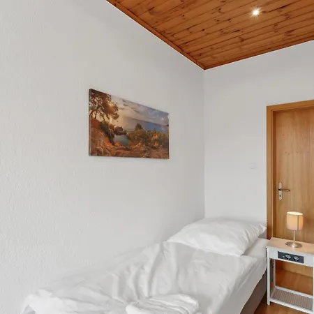 Stylish & Relaxing Penthouse ~ Workspace ~ Parking דירה גלזנקירכן