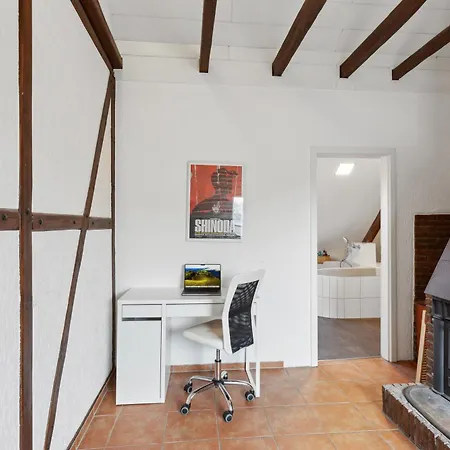 Stylish & Relaxing Penthouse ~ Workspace ~ Parking דירה *