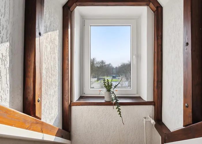 Stylish & Relaxing Penthouse ~ Workspace ~ Parking *