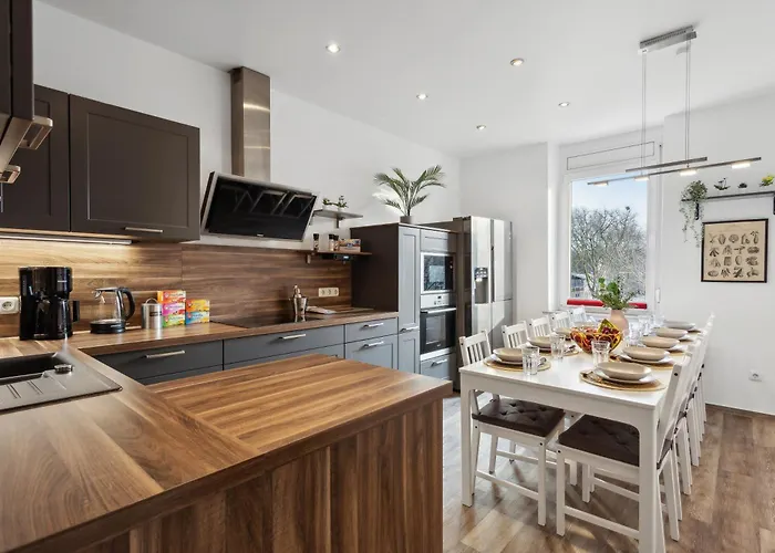 Stylish & Relaxing Penthouse ~ Workspace ~ Parking Daire *