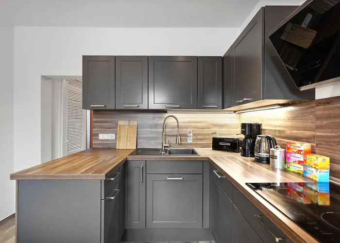 Daire Stylish & Relaxing Penthouse ~ Workspace ~ Parking *