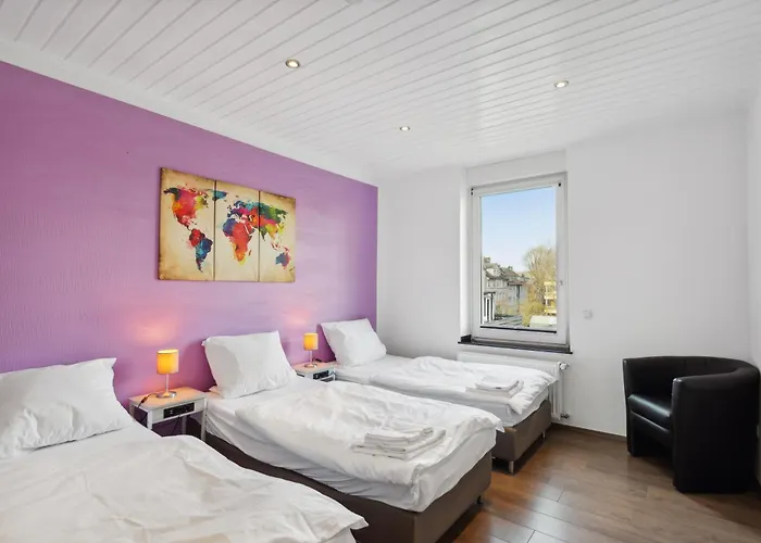 Daire Stylish & Relaxing Penthouse ~ Workspace ~ Parking Gelsenkirchen