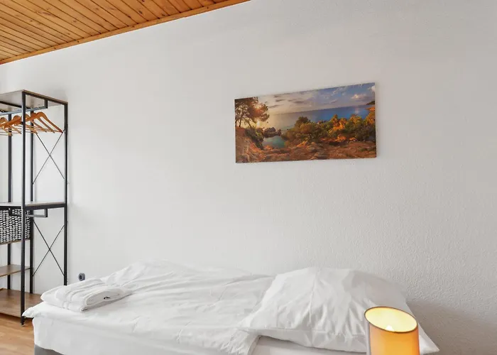 Stylish & Relaxing Penthouse ~ Workspace ~ Parking *